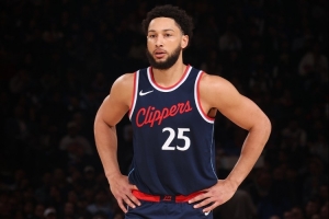 美記：在西蒙斯表態(tài)自己無意簽尼克斯后 伯尼-李決定與其分道揚鑣