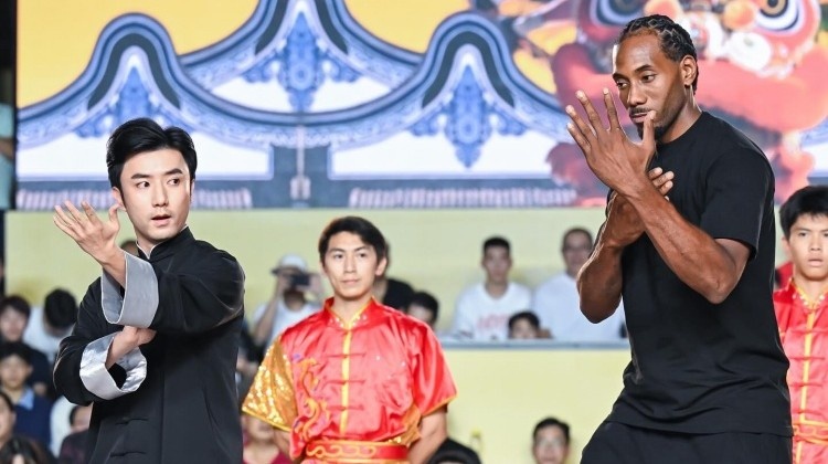 不受陰陽合同事件影響！小卡更新社媒回顧此次中國之行！