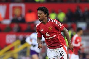 記者：伊尤斯堡就租借馬拉西亞與曼聯(lián)達成協(xié)議，正等待球員的決定