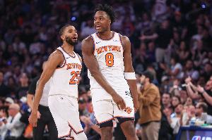 死忠！A-史密斯：尼克斯下賽季會進(jìn)總決賽 但我沒說他們能奪冠