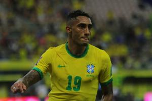 拉菲尼亞：在4000米海拔比賽就不公平，裁判還判點那更難踢了