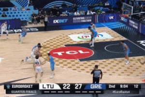 遮天蔽日！字母弟連送釘板血帽 出場4分鐘送出4次封蓋