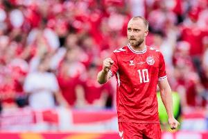 圖片報：埃里克森不太可能加盟勒沃庫森，球隊陣容已滿員