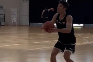 吳前&陸文博等出鏡！浙江男籃曬訓(xùn)練視頻：搓搓手 三分訓(xùn)練日