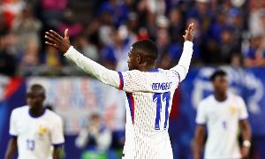 利扎拉祖聲援德尚：他不會冒險使用登貝萊，球員感覺良好才會上場