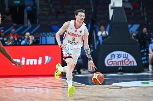 申京：哈澤爾帶來了極強(qiáng)的侵略性 對位防守做得很棒這是贏球關(guān)鍵