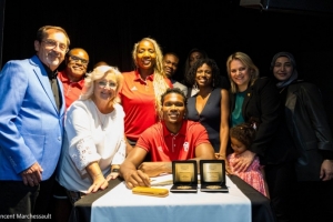 獲魁北克國(guó)民議會(huì)獎(jiǎng)?wù)拢●R瑟林舉辦訓(xùn)練營(yíng)回饋家鄉(xiāng)得到家鄉(xiāng)認(rèn)可！