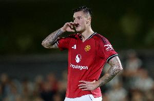 放棄高薪???羅馬諾：新月愿給舍什科更多，但球員選擇加盟曼聯(lián)