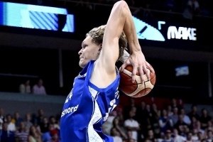 馬爾卡寧：穆里寧正走在正確道路上 他能在NBA闖出一片天地