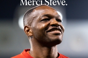 法國隊致敬曼丹達：感謝所有撲救和無數(shù)國家隊瞬間????