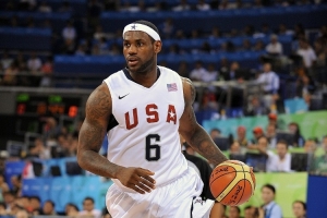 里德談夢(mèng)八隊(duì)：有一次訓(xùn)練當(dāng)詹姆斯上演暴力扣籃后 訓(xùn)練就被叫停