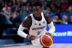 穿針引線！施羅德首節(jié)4中1貢獻5分7助 正負(fù)值+7