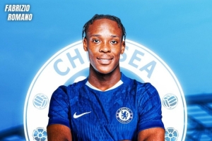 天空：埃梅加想留在白堡繼續(xù)提升，切爾西希望他下賽季能踢英超