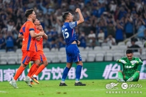 中超聯(lián)賽第24輪，最終上海申花主場(chǎng)3-3戰(zhàn)平山東泰山