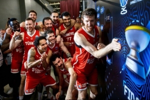 奧斯馬尼6記三分轟28分 創(chuàng)土耳其球員歐錦賽淘汰賽得分新紀(jì)錄！