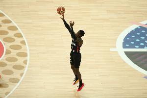 小瓦格納：施羅德在關(guān)鍵時刻保持了冷靜 他打出了一場精彩的比賽