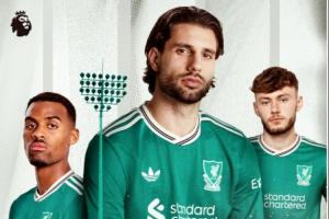 利物浦官推曬本輪英超海報(bào)：索博等人身披全新綠色客場(chǎng)球衣出鏡