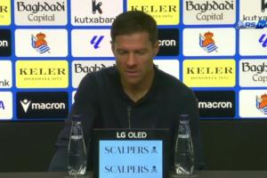 阿隆索：赫伊森應(yīng)黃牌！裁判解釋我不信服 本賽季還會有以少打多