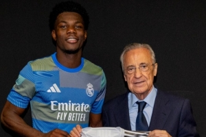 瓊阿梅尼皇馬生涯150場里程碑，獲贈紀(jì)念球衣