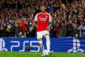 記者：本-懷特身體存在小問題，沒有參加阿森納今天的訓練