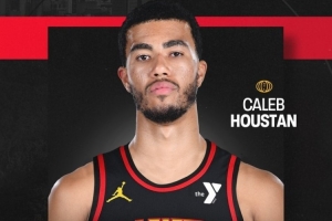 名記：休斯坦和基頓-華萊士被認為是老鷹剩余陣容名額的最大熱門