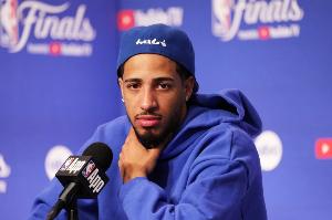 游戲立大功？頂級(jí)后衛(wèi)們是如何通過(guò)打2K來(lái)學(xué)習(xí)并提高自己的？