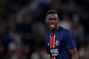 TA：登貝萊團隊否認(rèn)花錢為金球獎造勢，公關(guān)郵件乃實習(xí)生個人行為