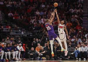 查爾莫斯：不意外KD沒選擇熱火 熱火的勒布朗因素?fù)踝×寺? >
                                        </div>
                                    </div>
                                                                        <div   id=