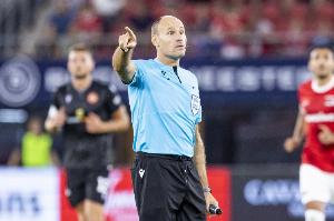 拉奧斯：梅迪納的手臂是放在自然位置上，這永遠(yuǎn)不應(yīng)該被判為點(diǎn)球