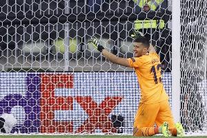 魯利上半場(chǎng)做出10次撲救，創(chuàng)03-04賽季以來歐冠半場(chǎng)撲救次數(shù)新高