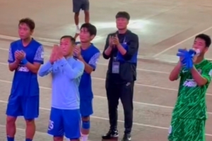 上海申花亞冠首輪客場不敵江原FC 賽后申花遠征球迷高聲鼓勵球隊