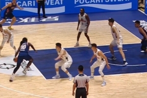 能突能投！香港金?？肆_斯全場8投6中 高效貢獻17分5板2助！