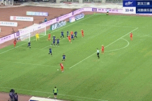 擴大優(yōu)勢！盧永濤門前轉身抽射得手，河南2-0領先三鎮(zhèn)