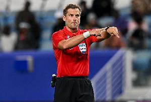 媒體人：執(zhí)法國(guó)安vs海港的洋哨亞歷山大-金，是木匠出身