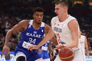 貝弗利：約基奇拿了3次MVP 但現(xiàn)役最佳國際球員我選字母哥