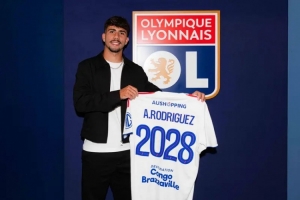 官方：里昂與17歲英格蘭邊鋒羅德里格斯續(xù)約至2028年