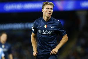 已成主力！羅馬諾：曼聯(lián)認(rèn)為霍伊倫將被買斷，5000萬(wàn)幾乎確保進(jìn)賬