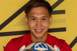 英雄出少年！18歲哈薩克門將歐冠首秀撲點 這才是他第2場成年比賽