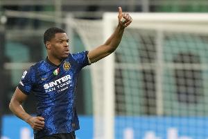 鄧弗里斯：歐冠比賽中真正的國米回來了，我們擁有25名強大的球員