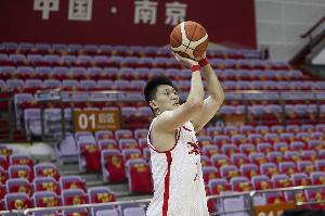 雷蒙：競技體育沒有如果 亞洲杯決賽我比任何人都想投進(jìn)那個三分