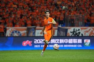 難適應？侯永永頂薪回歸中超后28場4球2助，上賽季挪甲金靴+MVP