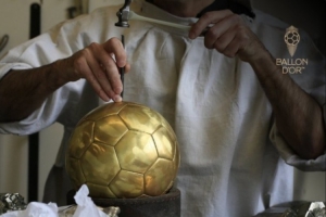 還剩兩天花落誰(shuí)家??金球獎(jiǎng)官方曬海報(bào)預(yù)熱頒獎(jiǎng)儀式