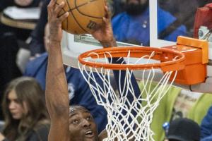 蒙克+1首輪！美記：國王就庫明加簽換給勇士開的報價仍在談判桌上