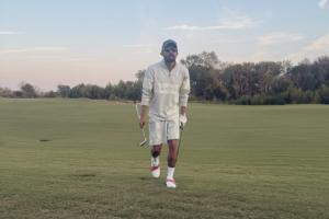 特雷-楊生日當天打高爾夫：27了?????♂???感恩????~