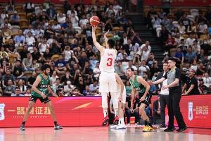 去年今天：胡明軒三分穿云箭壓哨絕殺 中國(guó)熱身賽復(fù)仇尤文圖特