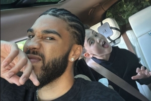 今天當(dāng)奶爸！塔圖姆曬父子自拍 和小Deuce一起擺鬼臉