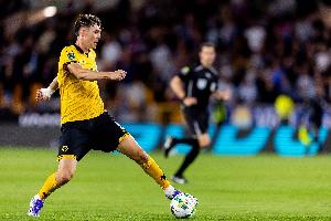 拉爾森談狼隊英超5連?。何覀兲幱诤芷D難的境地，要改變精神面貌