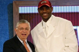 為何知道聯(lián)盟對于門面的要求？夸梅：因?yàn)楹屠险惨粯游乙彩菭钤? >
                                        </div>
                                    </div>
                                                                        <div   id=