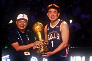 恭喜董健榮獲2025賽季常規(guī)賽MVP及三分王！