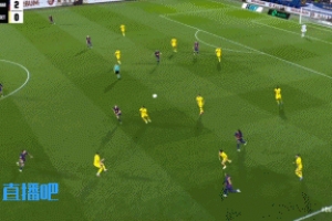 起沖突！孔德被里科踩到腳踝，拉菲尼亞將對方推倒